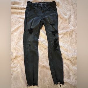 Black American Eagle ripped jeans size 6